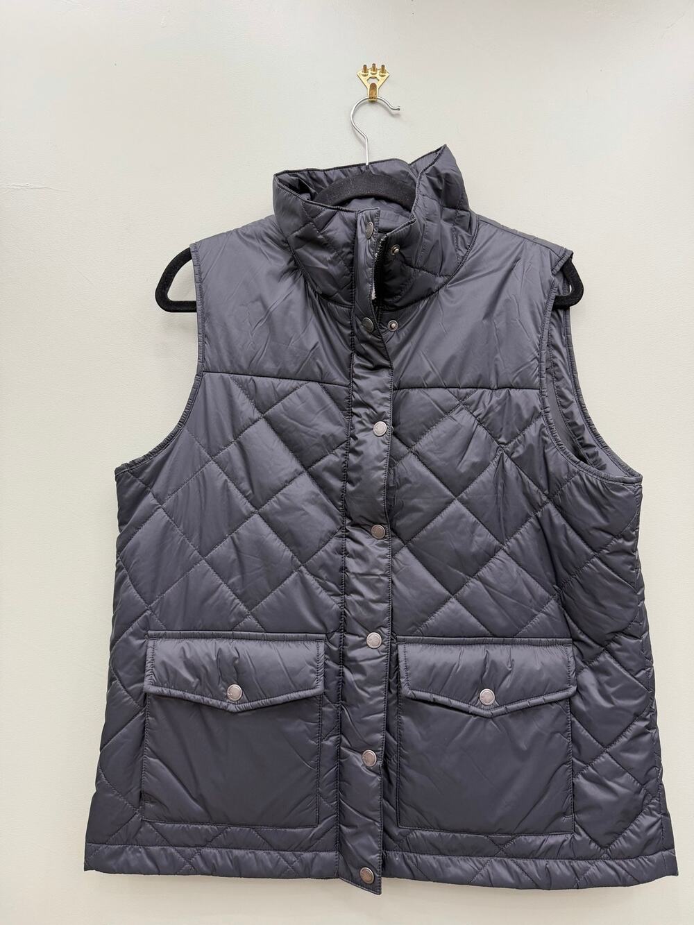 Natural Reflections Quilted Puffer Vest Black Snap Zip Pockets Women's M NWT